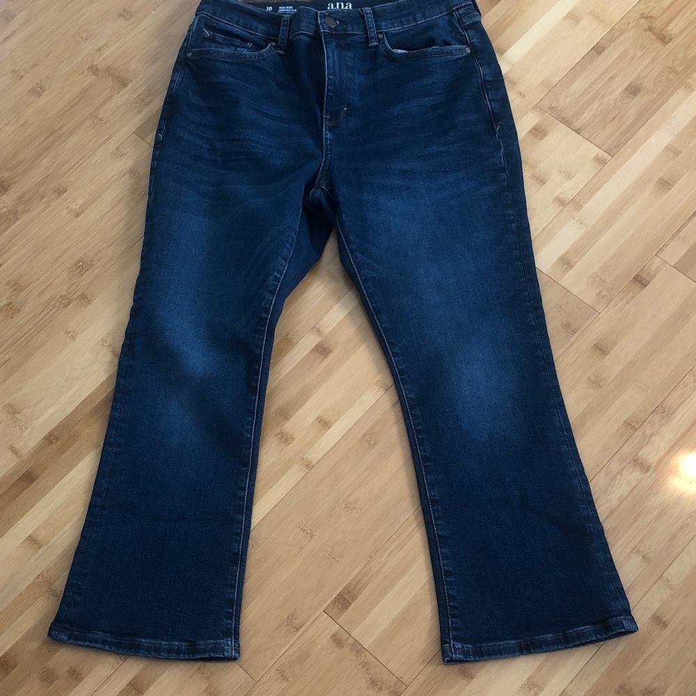 Ana Crop Flare Blue Jeans